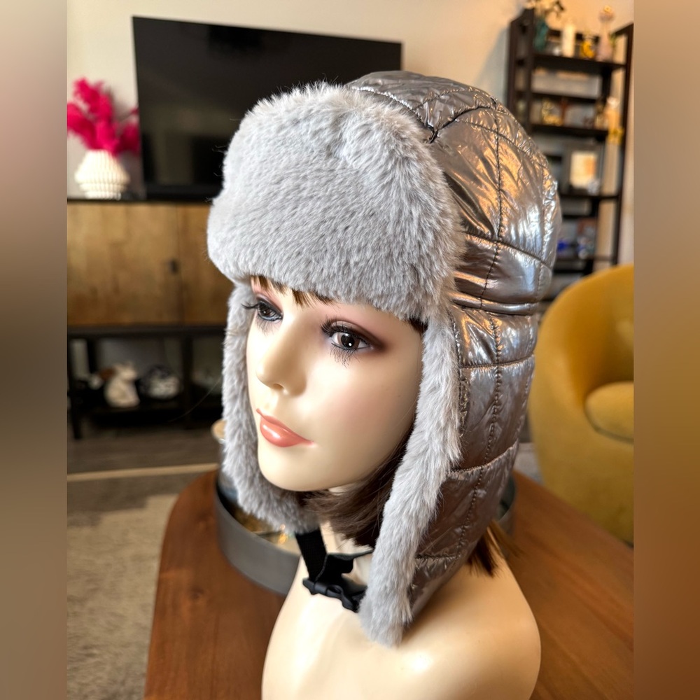 Body Glove Silver Quilted Trapper Hat